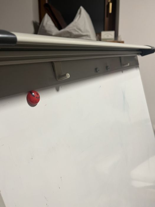 Flipchart tablica magnetyczna solidna trójnóg biuro