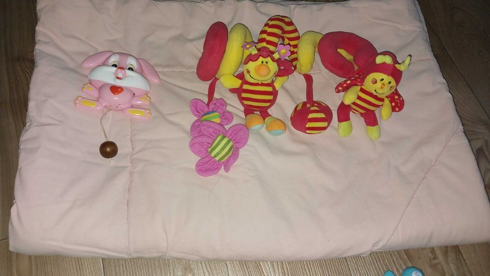 Для ВПО дитяча ковдра та іграшки