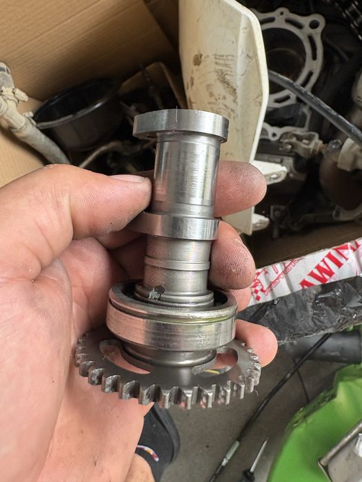 Czesci kawasaki kxf 250 cross glowica kartery