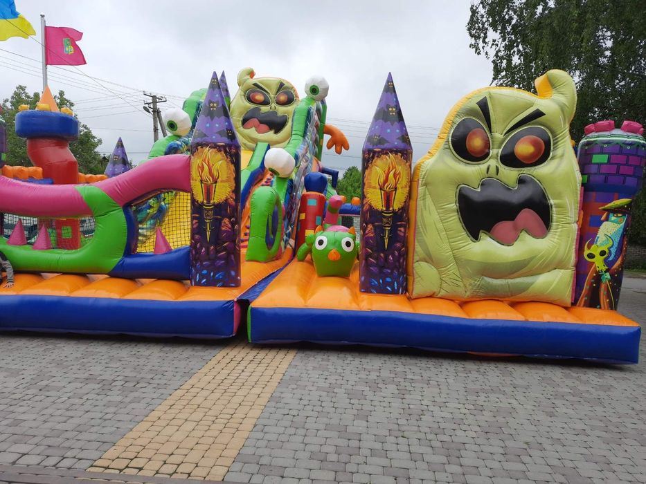 Ремонт надувних виробів, гірки, батути, комплекси, б