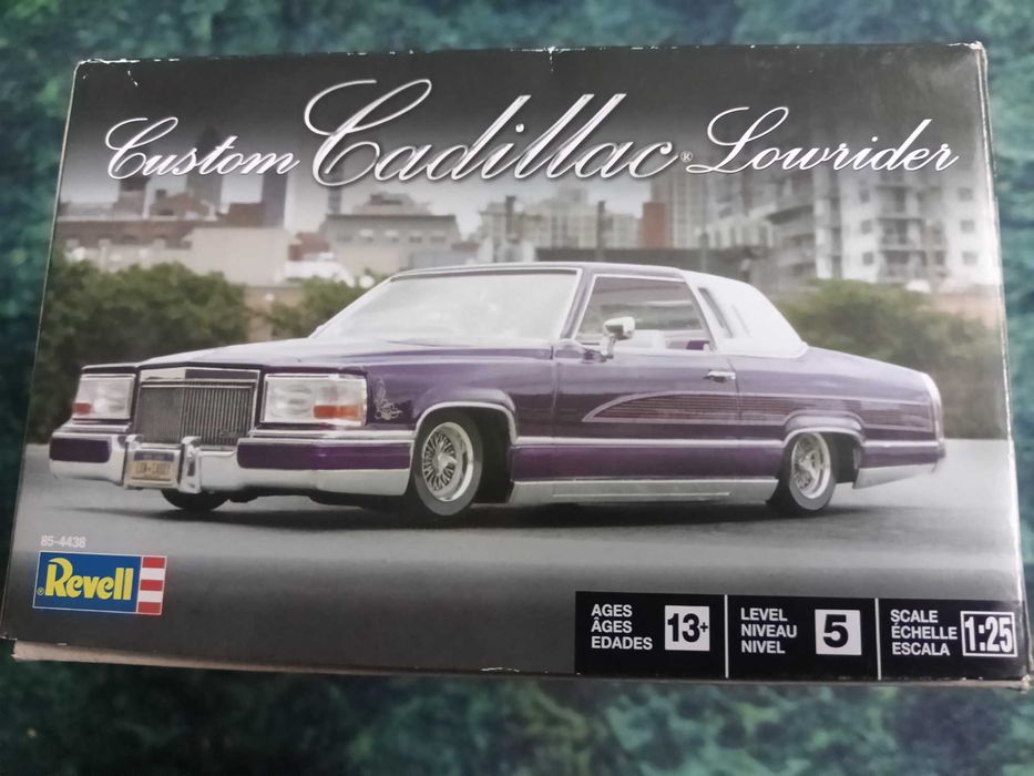 Revell 1:24 / 1:25  Custom Cadillac Lowrider Unikat