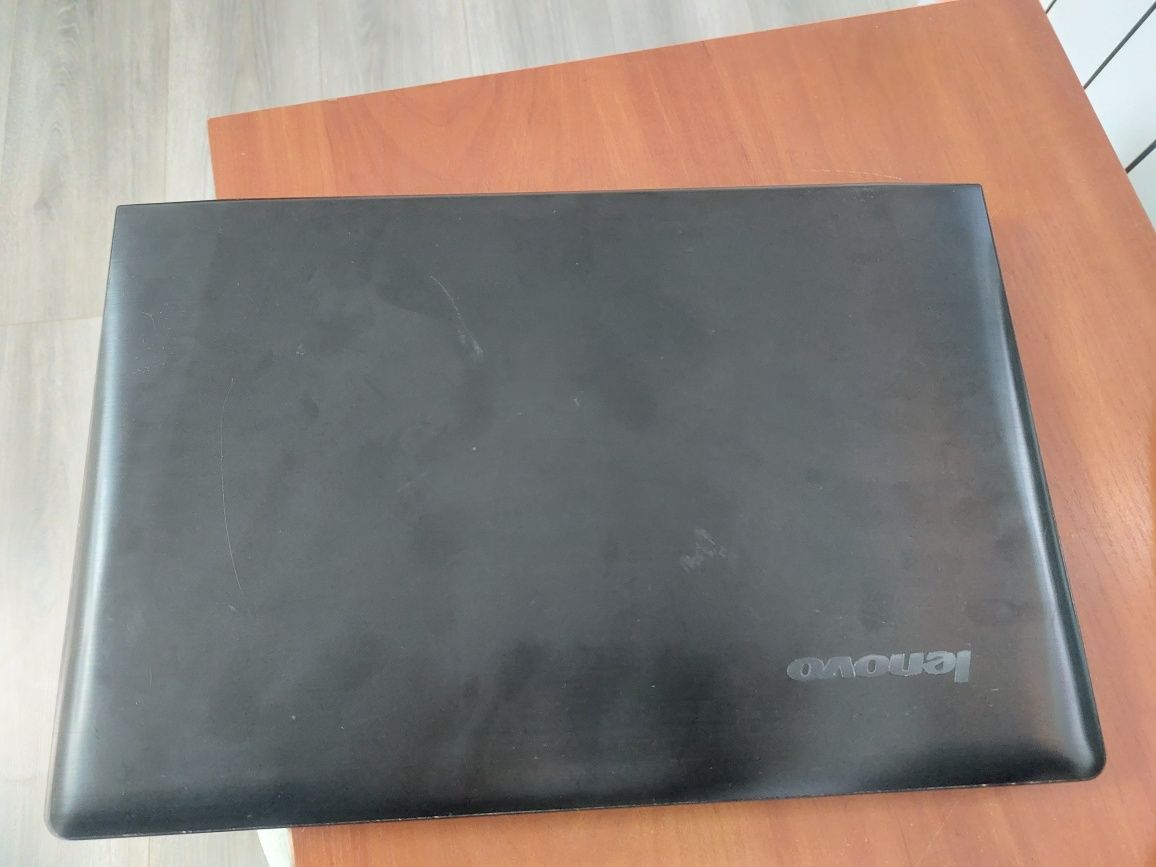 Ноутбук Lenovo y500