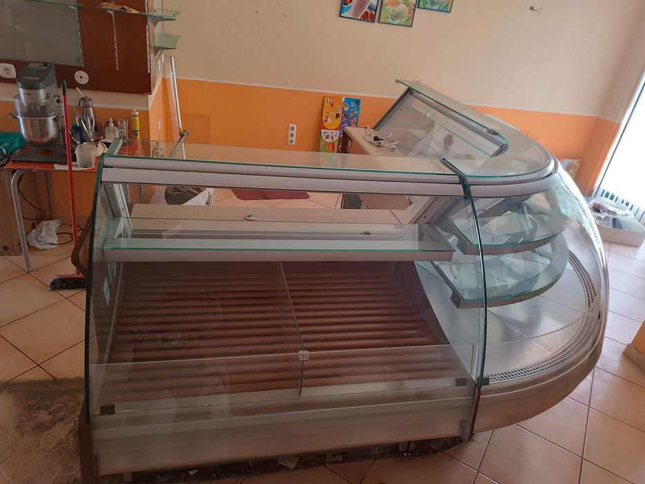 Vendo equipamentos completo de café e restaurante