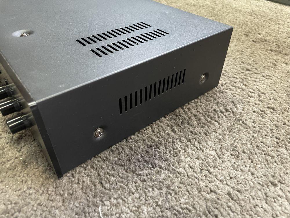Wzmacniacz Amplituner stereo AUNA