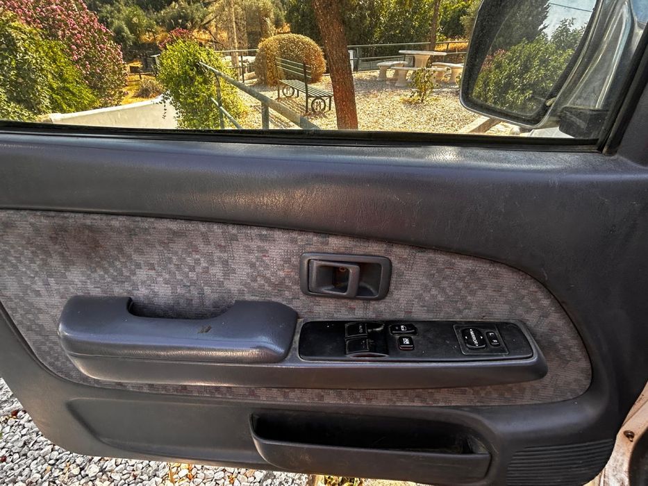 TOYOTA HILUX 2.5 D4-D TRACK (RESERVADO)