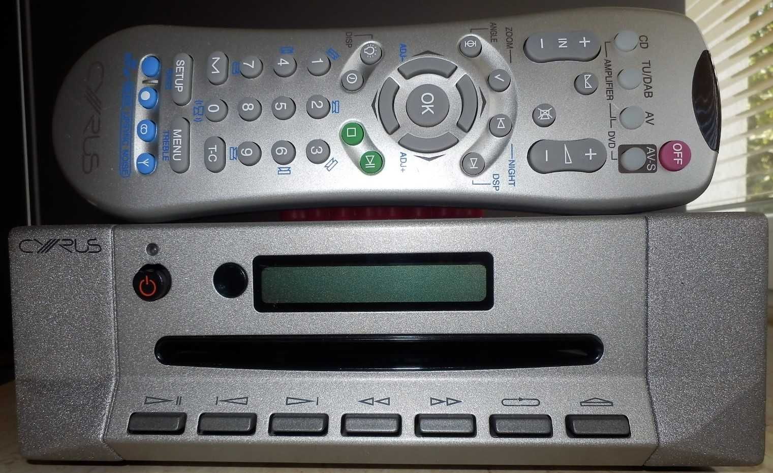 Cyrus CD XT SE2 - transport CD