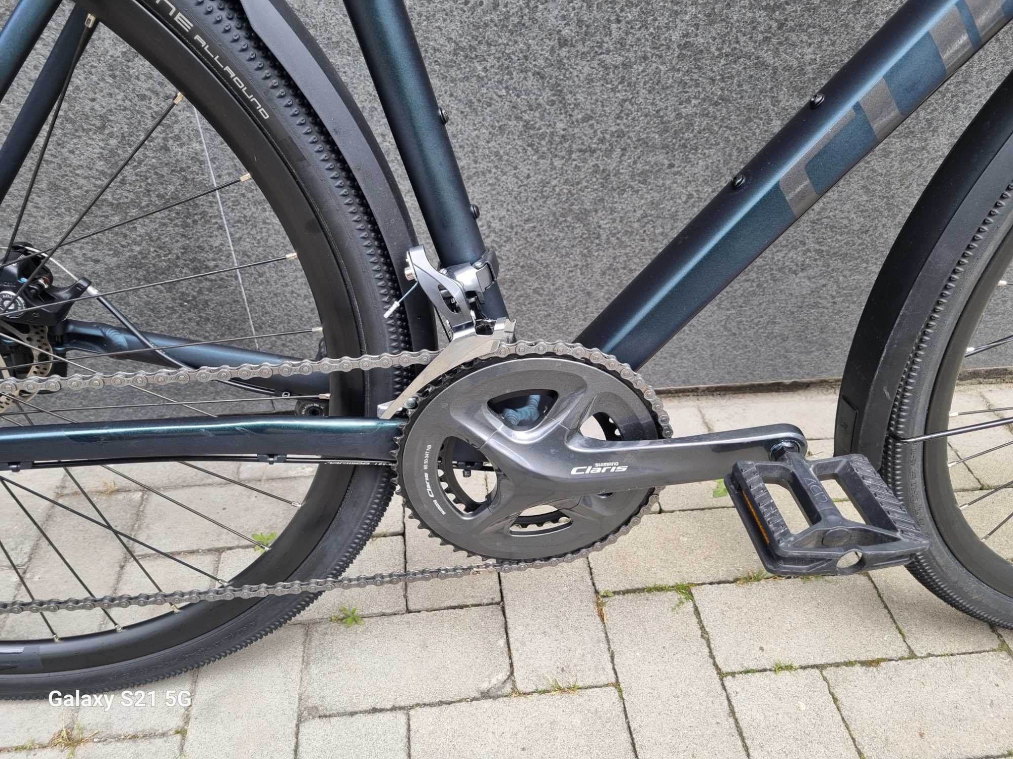 Gravel Cube Nuroad FE rozm.54cm 21"Model 2023
