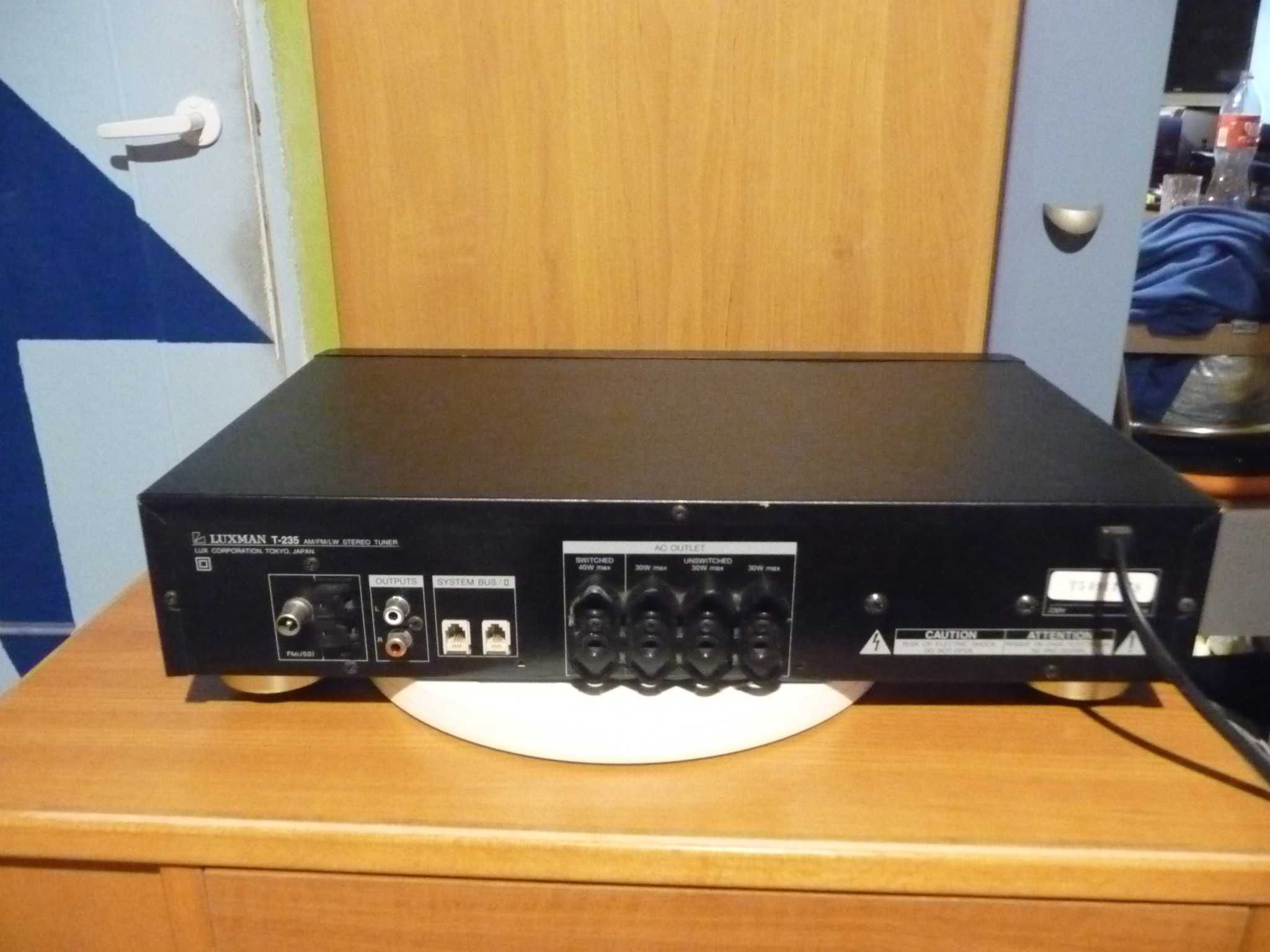 Tuner Luxman T-235