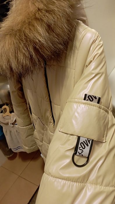 Продам зимове тепле пальто на дівчинку