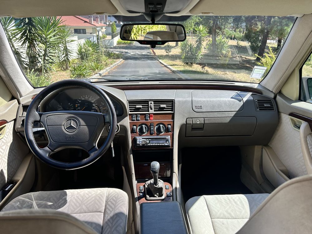Mercedes-Benz C220D Elegance