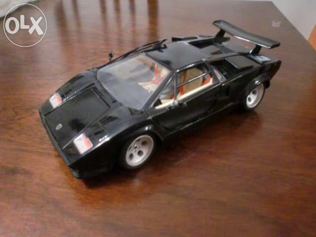 Lamborghini Countach (Burago)