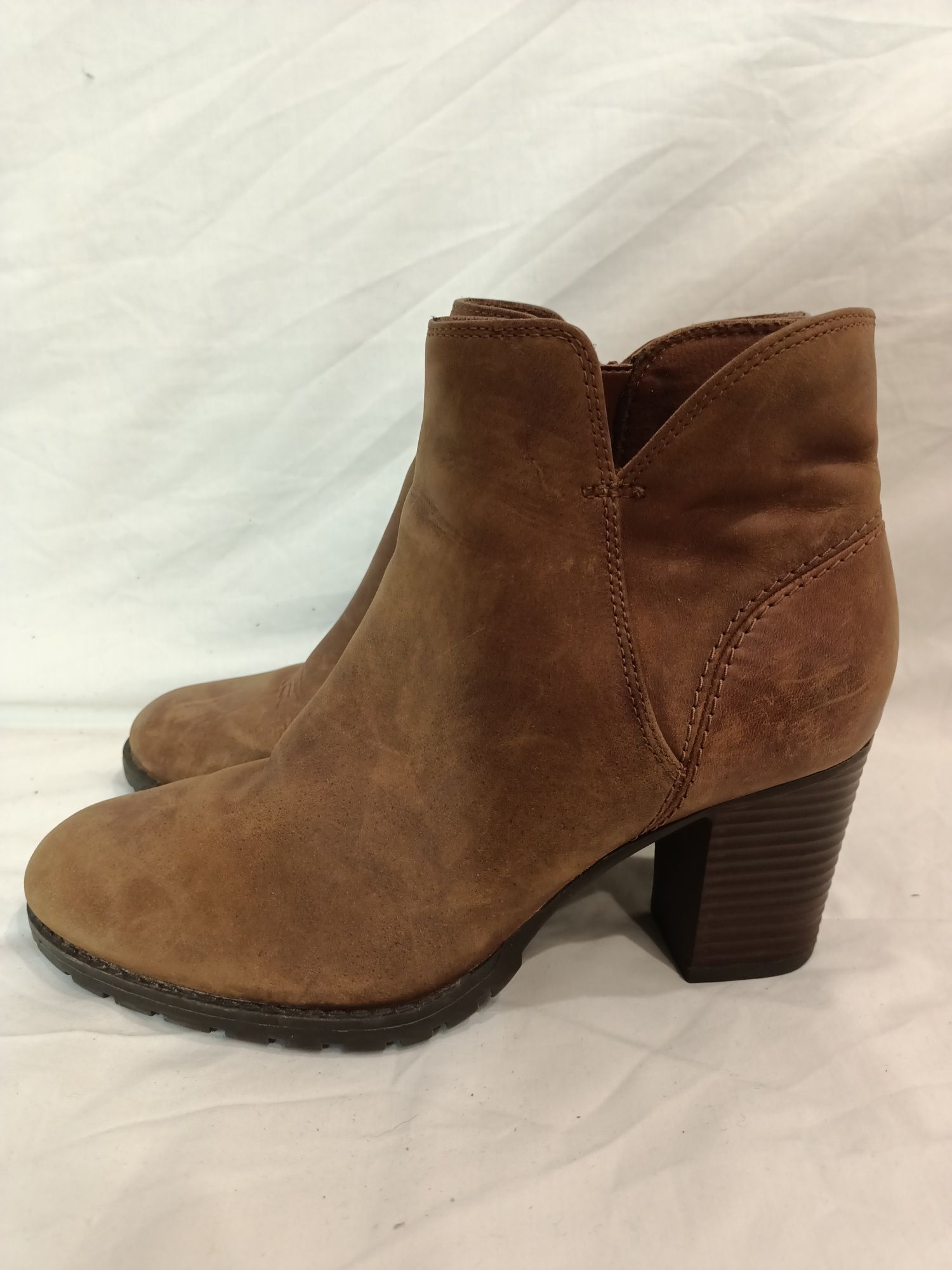 Clarks kozaki botki roz 38 dł wkł 23,5 cm