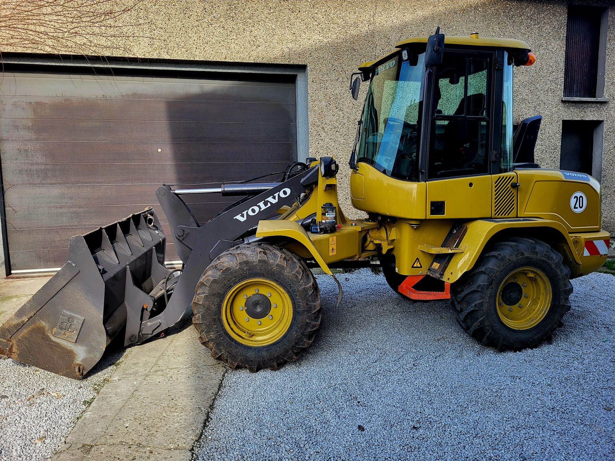 Volvo l35G l30 z Niemiec/orginał/serwis/bez dpf/cat 908/907/906 ar 65