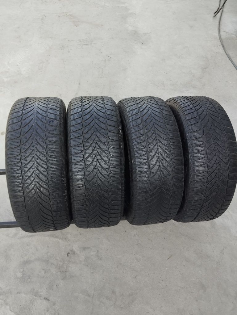 Зимові шини Goodyear 225/55/17