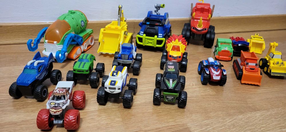 Psi patrol, bob budowniczy, blaze mega maszyny, monster truck