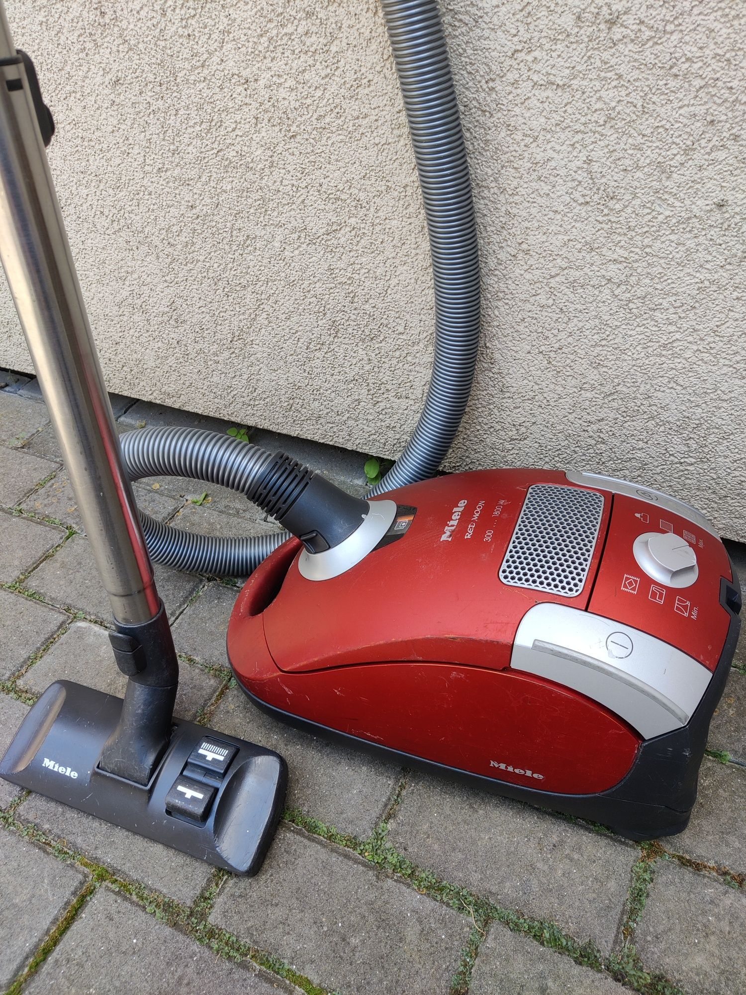 MIELE red soon пилесос з Німеччини