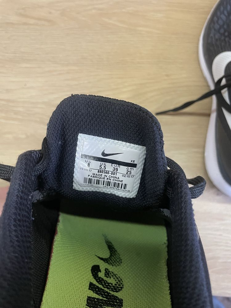 Кросівки Nike Zoom 39р