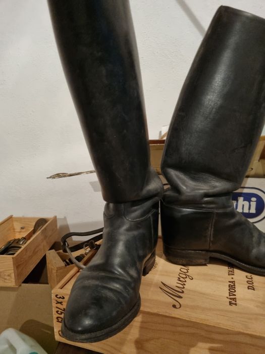 Botas de montar em cabedal