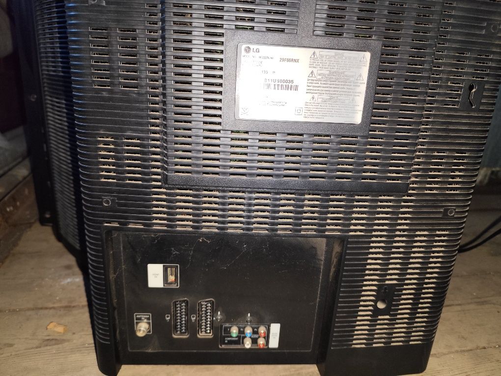 Телевизор LG 29FS6RNX