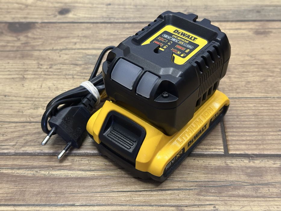 Zestaw | bateria 18V 2AH - 2022r. | ładowarka DCB1102 DeWalt