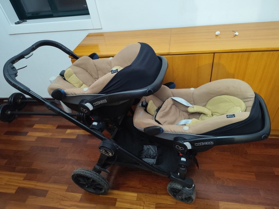 Conjunto carrinho babycoque bebé gêmeos