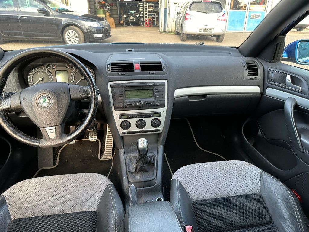 Części Skoda Octavia II 2.0 tfsi bwa 9463  1.8Tfsi 9910 cda kod lakier