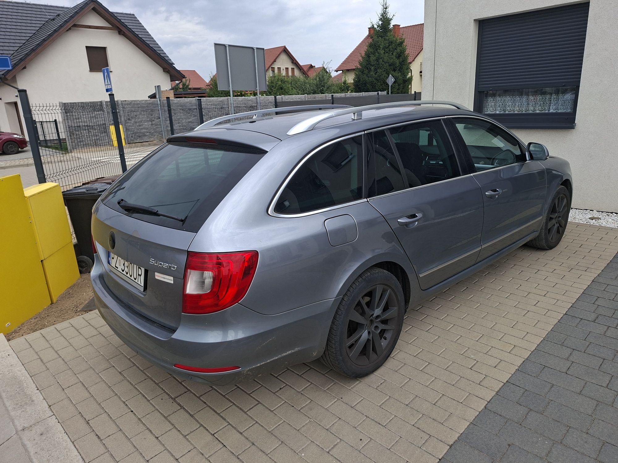 SKODA Superb 2012r