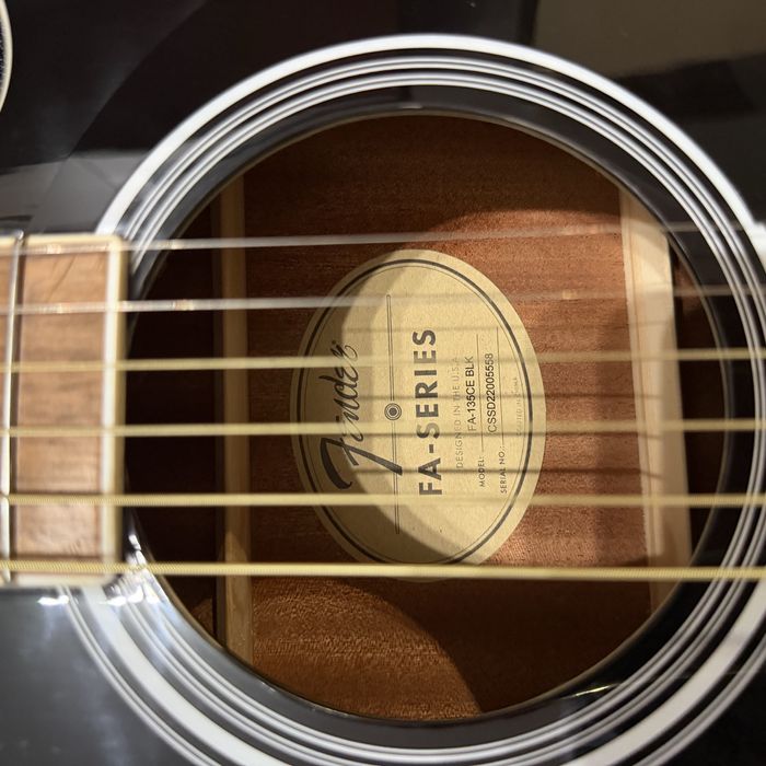 Viola Fender FA-135CE Concert Black