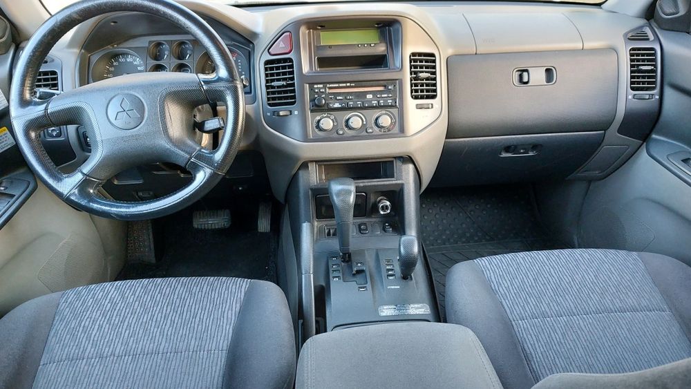 Продам митсубиши паджеро 2006г.в. дизель 3,2л.