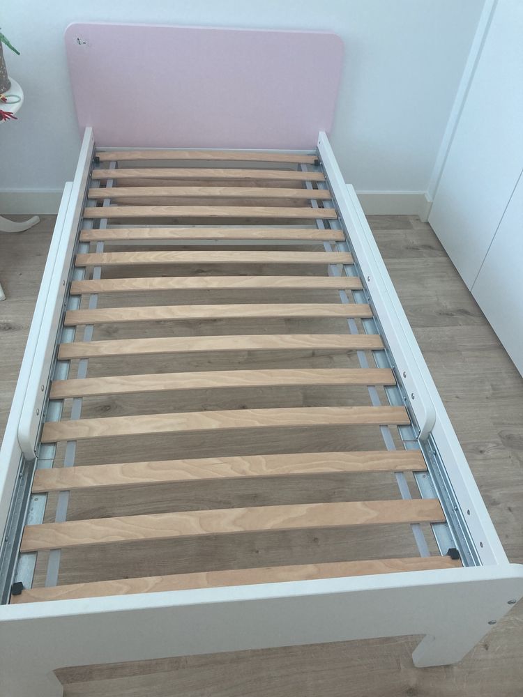 Cama com estrado 80x200
