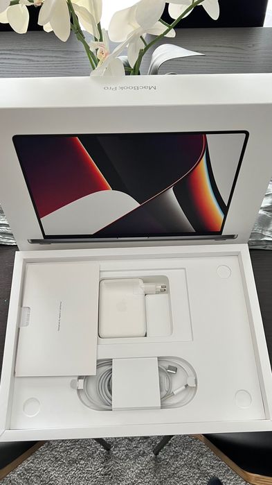 Apple MacBook Pro 16” M1 Pro