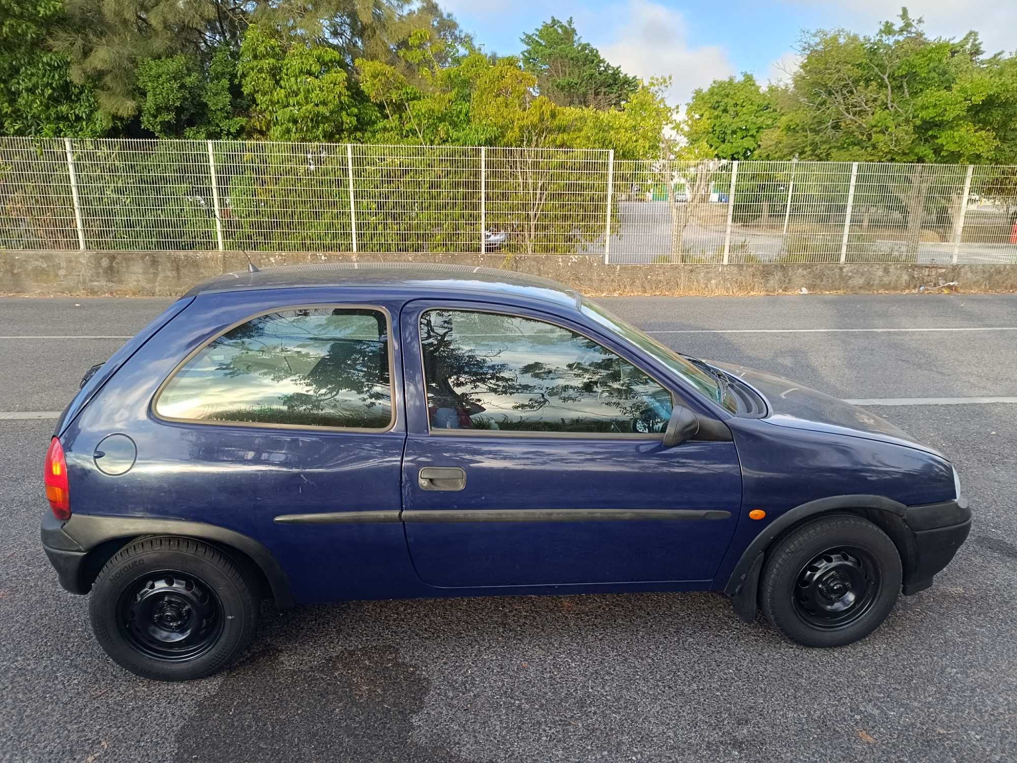 Opel corsa comercial
