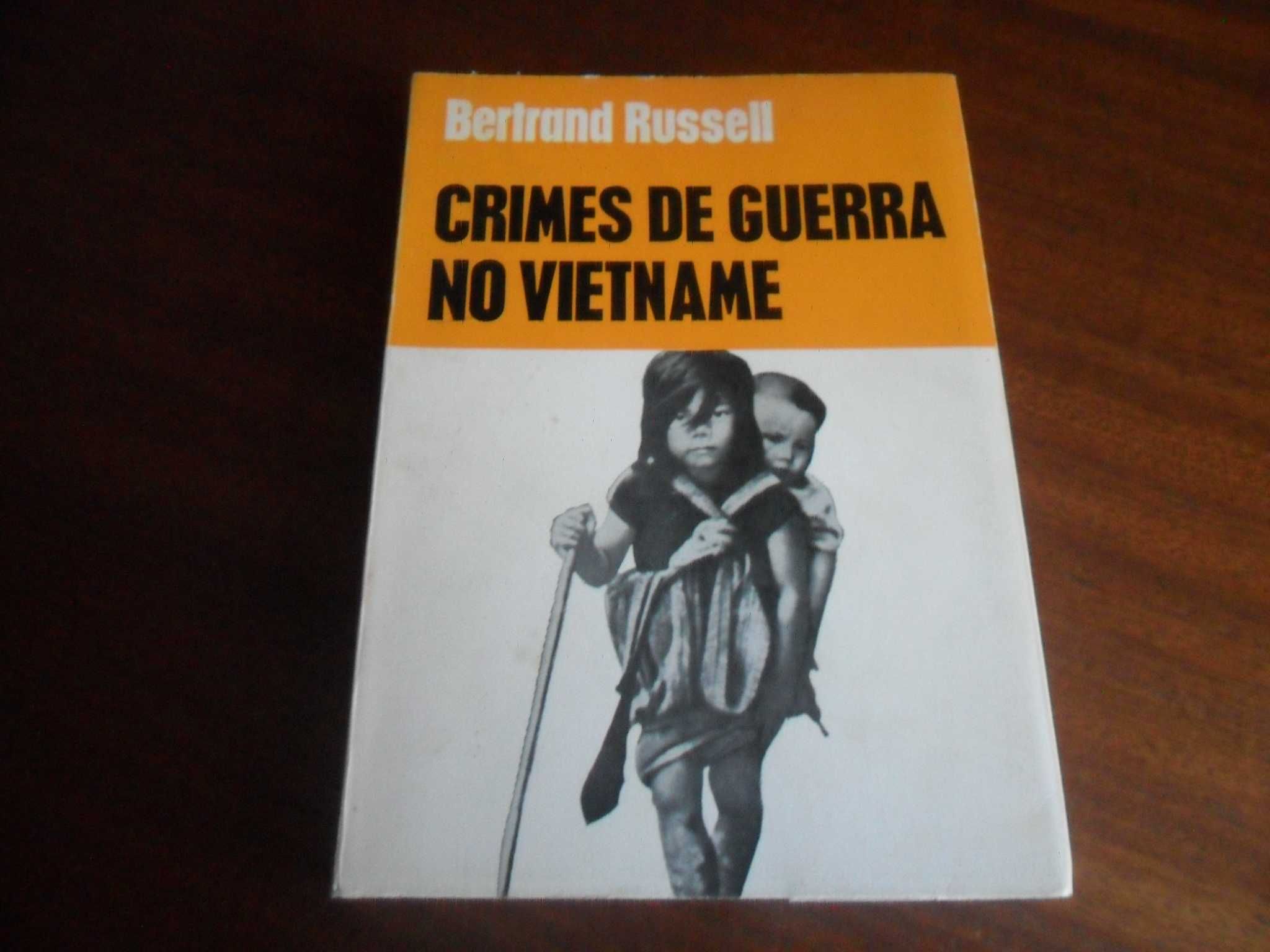 "Crimes de Guerra no Vietname" de Bertrand Russell - 1ª Edição s/d