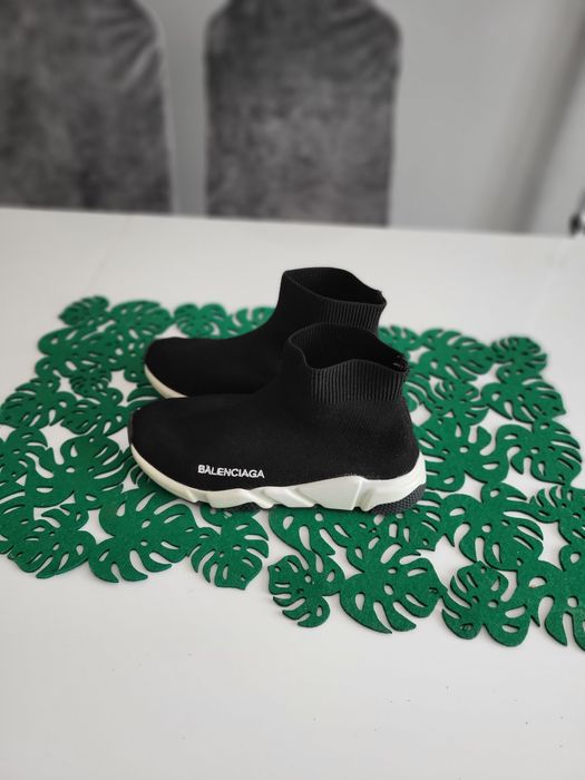 Buty sportowe wsuwane 37