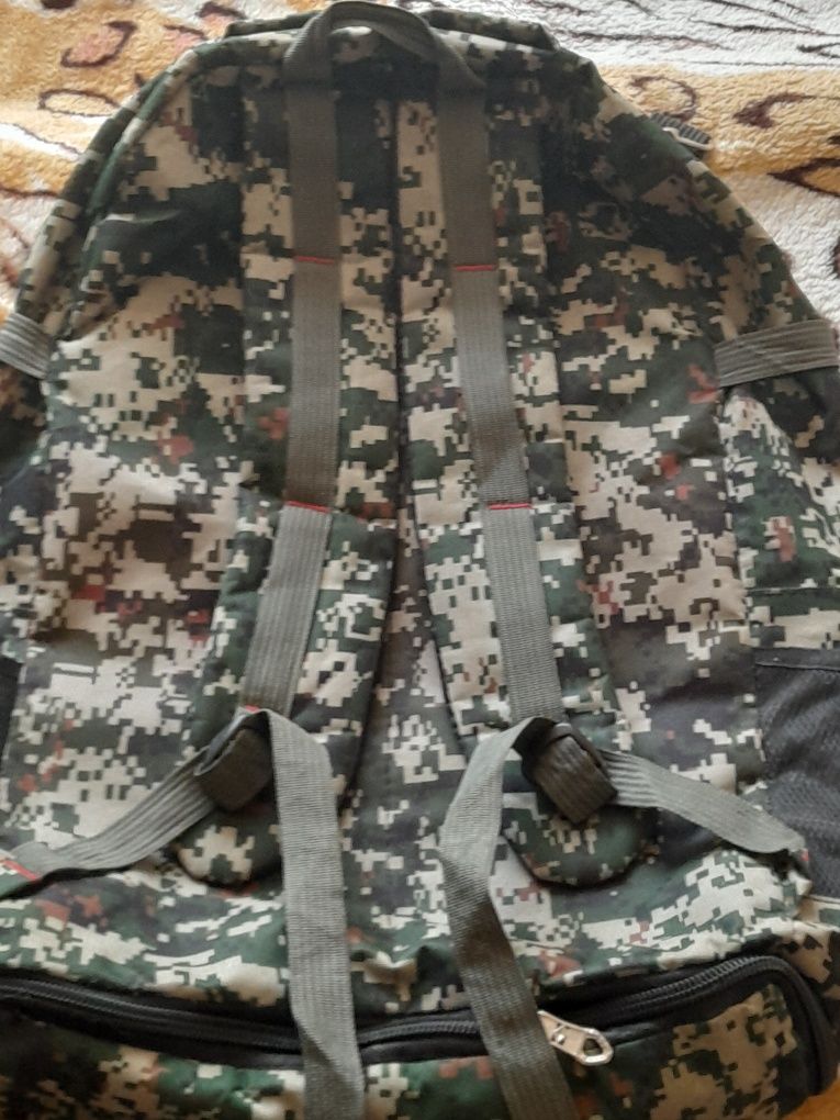 Продам чоловічий рюкзак