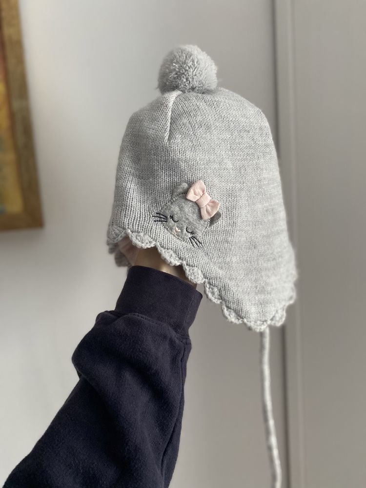 H&M czapka zimowa z kotkiem z pomponem