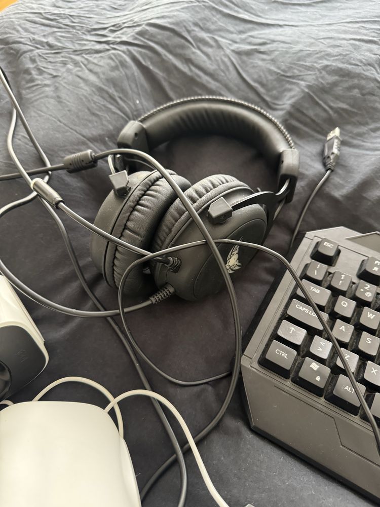 Fones, Teclados e Coluna