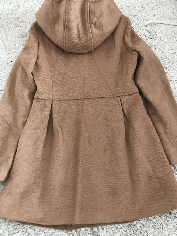 Продається нове дитяче пальто кашемірове розмір 160/84А виробник Саchе