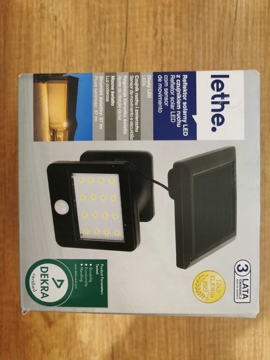 LETHE      reflektor solarny LED z czujnikiem ruchu
