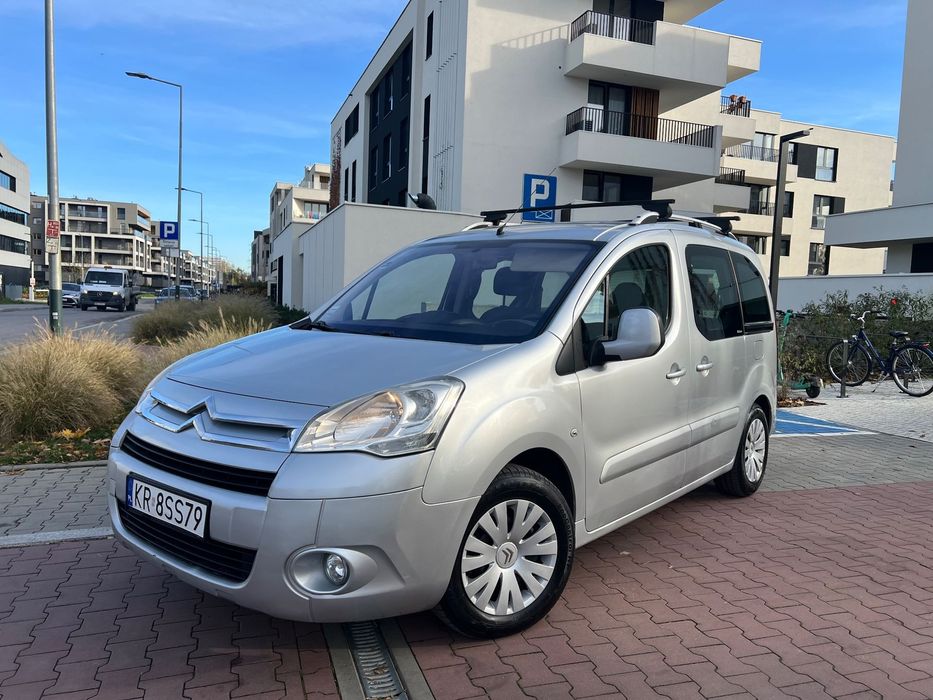 Citroën Berlingo Salon PL 71500KM 1.6 Benzyna Hak klimatyzacja zadbany polcam
