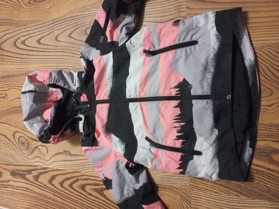 Фірмова курточка осінь- зима!