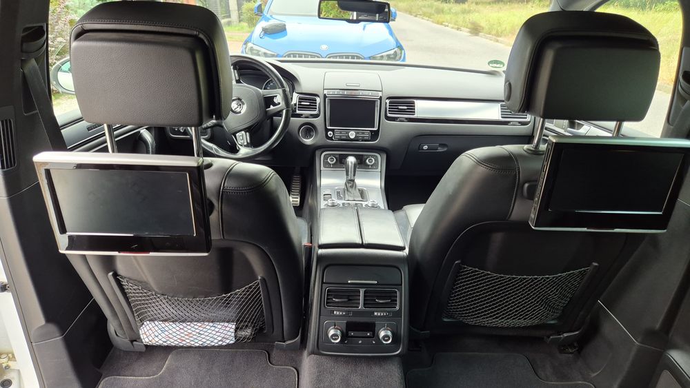 Volkswagen Touareg 3.0 TDI R-line