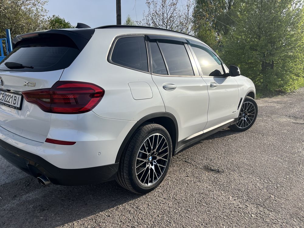 Автомобіль BMW x3 офіційний