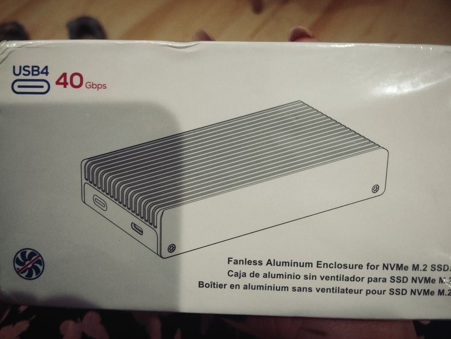 Kieszeń na dysk M.2 SSD NVMe Thunderbolt USB4 40Gb/s do 3500MB/s Abart