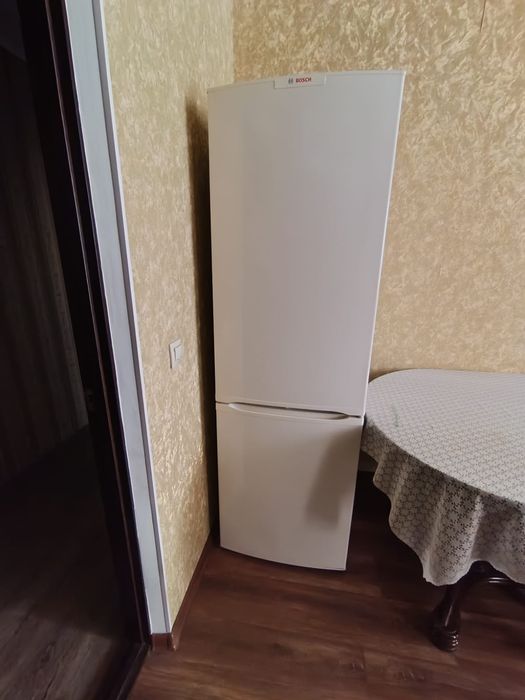 Продам холодильник Bosh