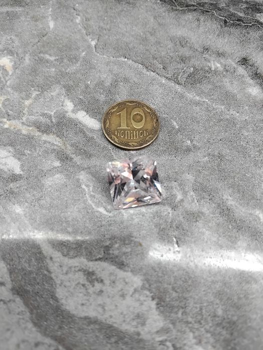 Продвм камни из колец