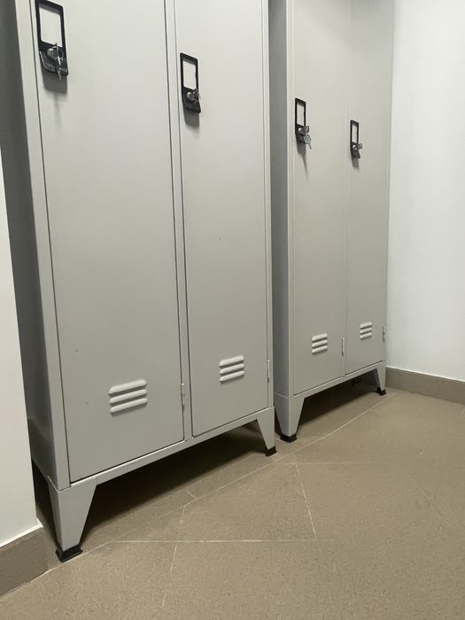 Cacifos metalicos Handy