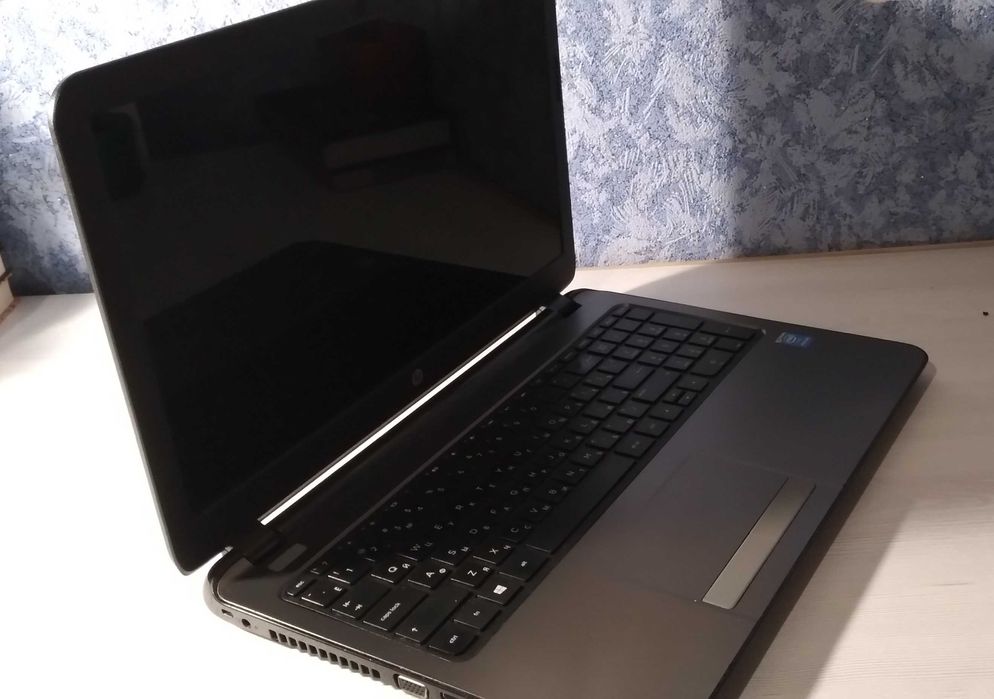 Ноутбук HP 250 G3