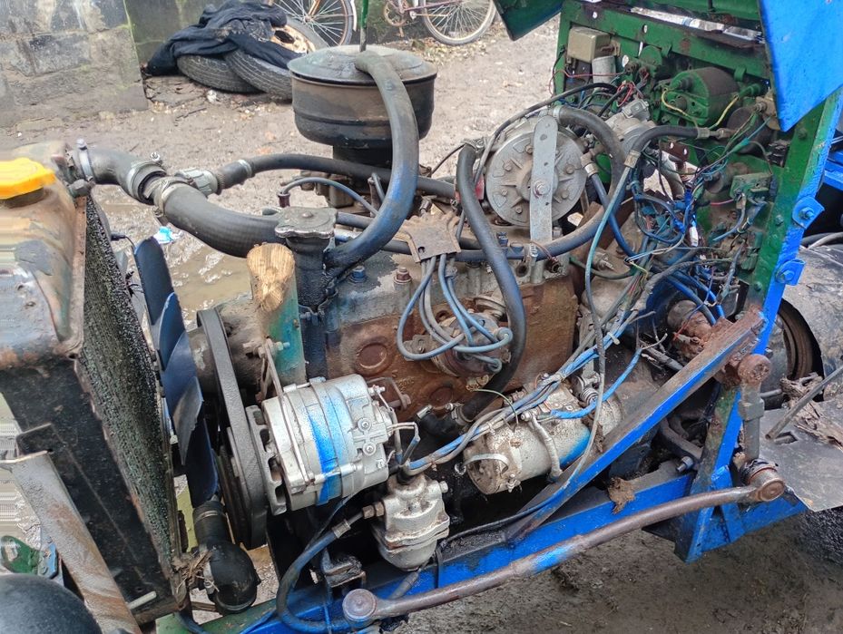 Продам терміново трактор