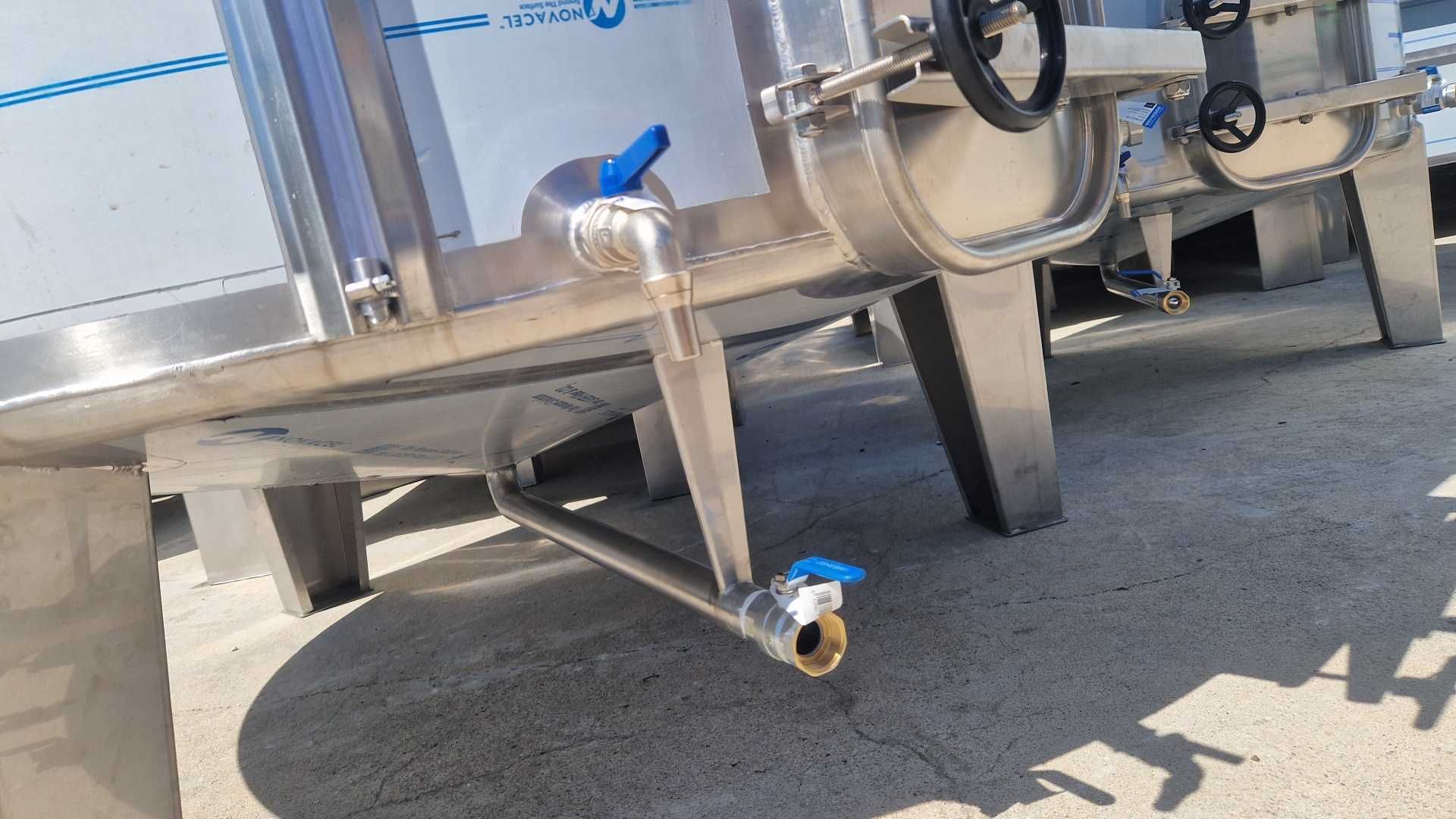 Cuba Inox Fermentação Vinho 3000 Litros 2 Portas